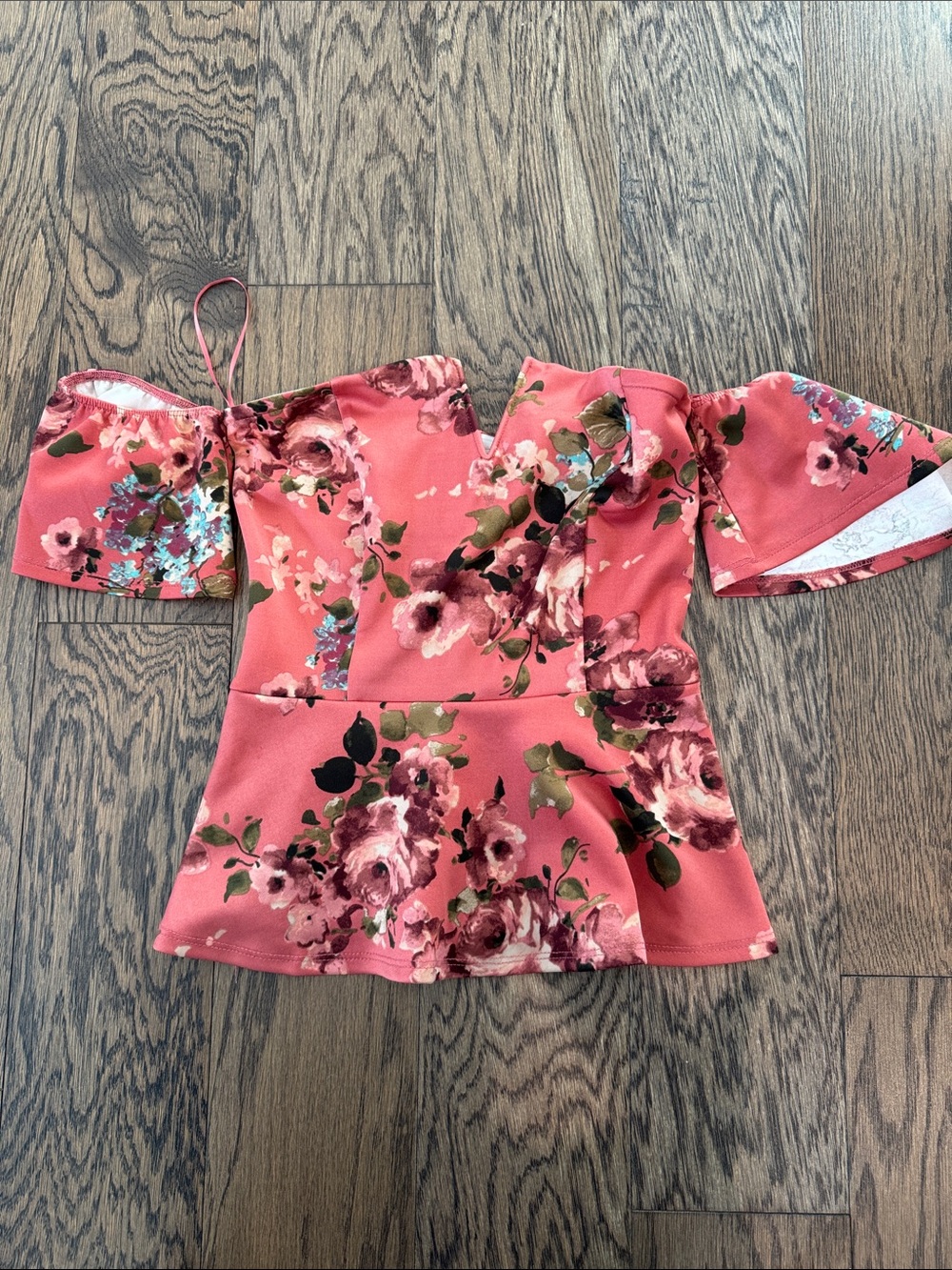 Guess Coral Pink Floral Off-Shoulder Top - NEW WITH TAGS.